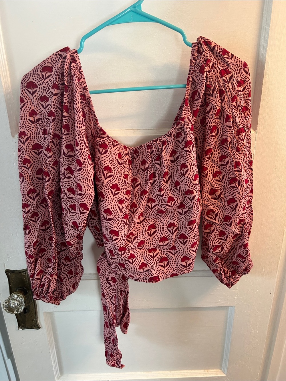 Red Floral-Print Puff-Sleeve Tie-Front Crop Top
